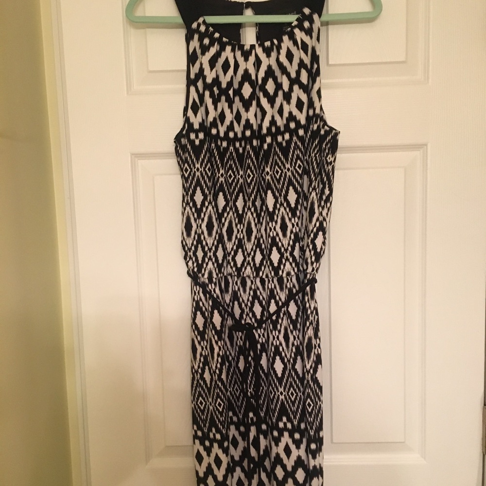 Black and white sun dress size 10